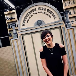 Meet your Posher, Violet